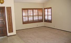 Beautiful 3 Bed 2 Bath Ranch Style Home in Quiet and Crime Free in Phoenix, AZ (Photo 3 of 6)