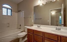 Single Level 4 Bedroom-2 Bathroom Home in Phoenix, AZ (Photo 5 of 7)