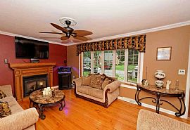 Absolutely Awesome Ranch on a Dead End Street in South Colonie in Colonie, NY (Photo 3 of 7)