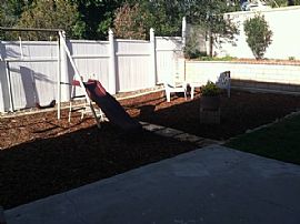 Beautiful Yellow House in Rialto, CA (Photo 3 of 8)