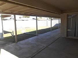 Immaculate and Cute 4 Bed 2 Baths in a Quiet Neighborhood in Phoenix, AZ (Photo 6 of 9)