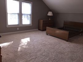 His 3 Bedroom, 2 Bathroom Is in Good Condition and Has Just Had in Marquette, MI (Photo 4 of 8)