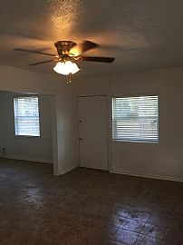 Large Renovated 3 Bedroom / 1 Bath Home For Rent. in Jacksonville, FL (Photo 10 of 11)