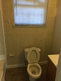 Large Renovated 3 Bedroom / 1 Bath Home For Rent. in Jacksonville, FL (Photo 4 of 11)