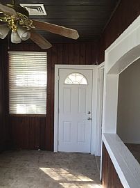 Large Renovated 3 Bedroom / 1 Bath Home For Rent. in Jacksonville, FL (Photo 5 of 11)