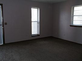 3 Bed, 1 1/2 Bath, 2 Car Garage on Corner Lot with Fenced in Ba in Oklahoma City, OK (Photo 2 of 9)