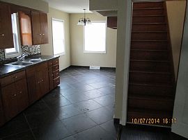  You Will Not Find a Nicer House to Rent in This Neighborhood!  in Columbus, OH (Photo 4 of 11)