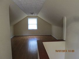  You Will Not Find a Nicer House to Rent in This Neighborhood!  in Columbus, OH (Photo 7 of 11)