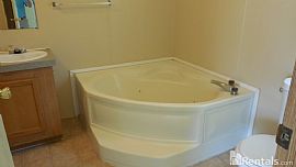 Beautiful 3 Bed, 2 Bath in Jacksonville, FL (Photo 10 of 10)