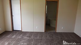 Beautiful 3 Bed, 2 Bath in Jacksonville, FL (Photo 8 of 10)