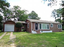 2000 Charlton Dr in Dothan, AL