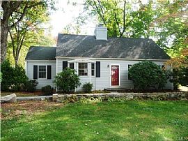 8 Southwest Dr Move Right in to This Adorable and Meticulously  in Stamford, CT