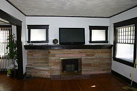 Nice Single Family Home in Indianapolis, IN (Photo 2 of 9)