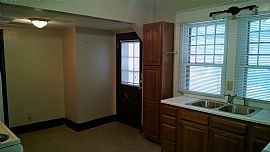 Nice Single Family Home in Indianapolis, IN (Photo 8 of 9)