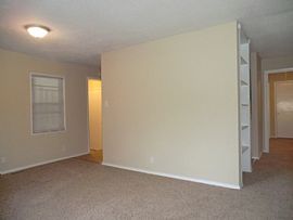 Nice 3 Bedroom Brick Ranch with 2.5 Bathrooms in Peach Orchard, GA (Photo 6 of 9)