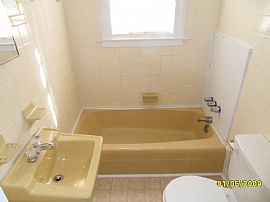 Single Family 3 Bed 2 Bath For Rent in Mobile, AL (Photo 4 of 5)