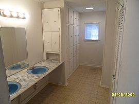 Single Family 3 Bed 2 Bath For Rent in Mobile, AL (Photo 5 of 5)