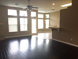 Northwest Bakersfield Home in Bakersfield, CA