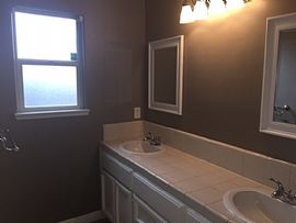 Northwest Bakersfield Home in Bakersfield, CA (Photo 7 of 10)