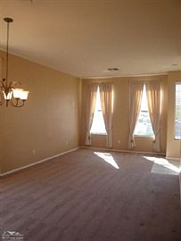 3 Bedroom/2 Bath Home with a Den in a Golf Course in Avondale, AZ (Photo 3 of 10)