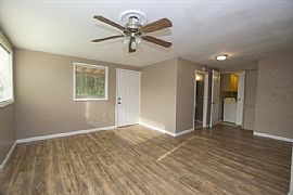 Nice 3 Bed / 2 Bath Home in Mesa! in Mesa, AZ (Photo 9 of 9)