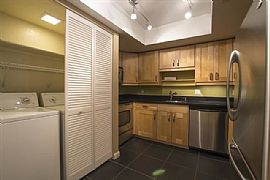 Amazing 2 Bed / 2 Bath Condo in Scottsdale! in Scottsdale, AZ (Photo 3 of 10)