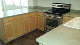 3br in Gated Community, N. Phx/deer Valley Rd. in Phoenix, AZ (Photo 3 of 10)