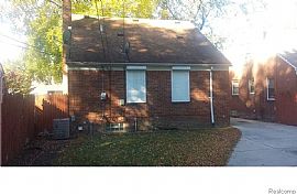 Best of The Best! Beautiful 3br, 1.5 Bath Home in Move in Condi in Detroit, MI (Photo 2 of 10)