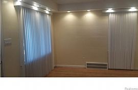 Best of The Best! Beautiful 3br, 1.5 Bath Home in Move in Condi in Detroit, MI (Photo 6 of 10)