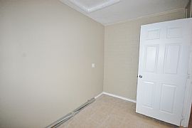 3 Beds 1 Bath 2,302 Sqf in Phoenix, AZ (Photo 7 of 12)