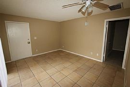 Beautiful 1 Bed 1 Bath Apt in Prime Location! in Mesa, AZ (Photo 5 of 10)