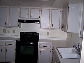 Two Bedroom, Two Bath Home in Sun Lakes in Sun Lakes, AZ (Photo 4 of 10)