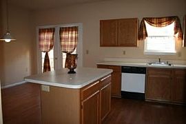 Beautiful 4 Bedroom 4 Bathroom Crofton Townhouse in Crofton, MD