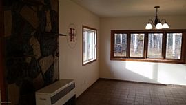 Willow Home Offers 3 Bedrooms in Willow, AK (Photo 3 of 4)