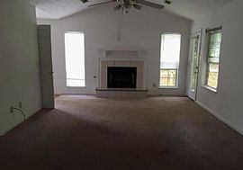 This Beautiful Home in Phenix City in Phenix City, AL (Photo 4 of 4)