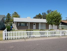 Freshly Renovated 3 Bed, 3 Bath  in Phoenix, AZ