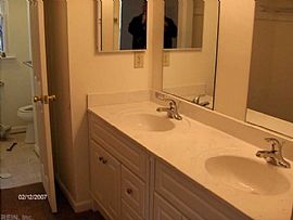 Newer Kitchen Counter Tops, Cabinets and Appliance in Miami, FL (Photo 7 of 10)