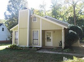 A Move in Ready 2 Beds and 1 Bath Home,Fresh Paint in Charlotte, NC