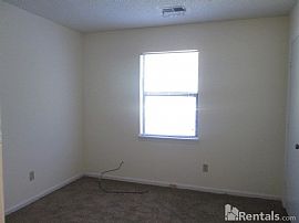 A Move in Ready 2 Beds and 1 Bath Home,Fresh Paint in Charlotte, NC (Photo 6 of 7)