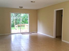 Wow! This 3 Bedroom 1 Bath Home Was Recently Remodeled with Bea in Jacksonville, FL (Photo 2 of 9)