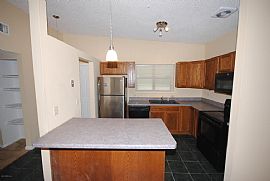 Come Check Out This Adorable 3 Bedroom 1 Bathroom in Jacksonville, FL (Photo 7 of 10)