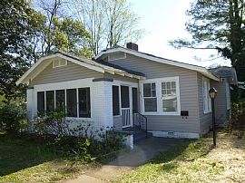 Well Cared For Three Bedroom Home with Easy Access to Shopping, in Birmingham, AL
