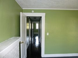 Well Cared For Three Bedroom Home with Easy Access to Shopping, in Birmingham, AL (Photo 2 of 11)