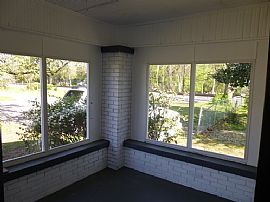 Well Cared For Three Bedroom Home with Easy Access to Shopping, in Birmingham, AL (Photo 5 of 11)