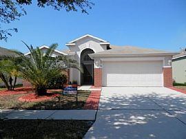Spacious 4/2 Home W/extended S/e Lanai and Fenced in Apollo Beach, FL (Photo 4 of 9)