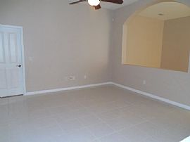Spacious 4/2 Home W/extended S/e Lanai and Fenced in Apollo Beach, FL (Photo 8 of 9)