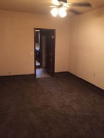  Newly Remodeled 4 Bedroom and 1.5 Bath Home For Rent in Oklahoma City, OK (Photo 2 of 10)