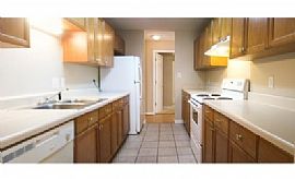 Single Family Home For Rent. in Savannah, GA (Photo 3 of 6)