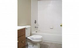 Single Family Home For Rent. in Savannah, GA (Photo 5 of 6)