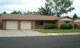 This 3 Bedroom, 2.5 Bath, Retro Charmer Has a Great Floorplan in Reno, NV